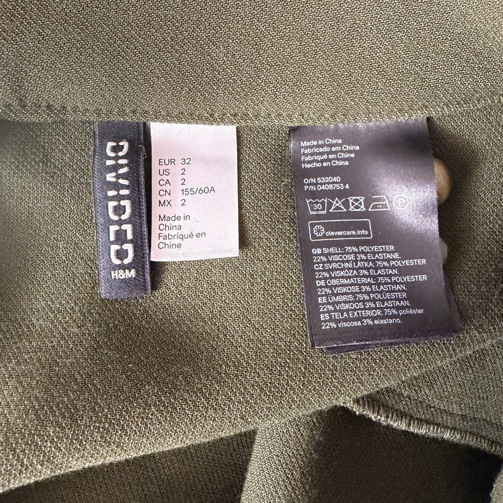 Vintage H&M Dark Green A-Line Skirt with Buttons - Picture 9 of 9